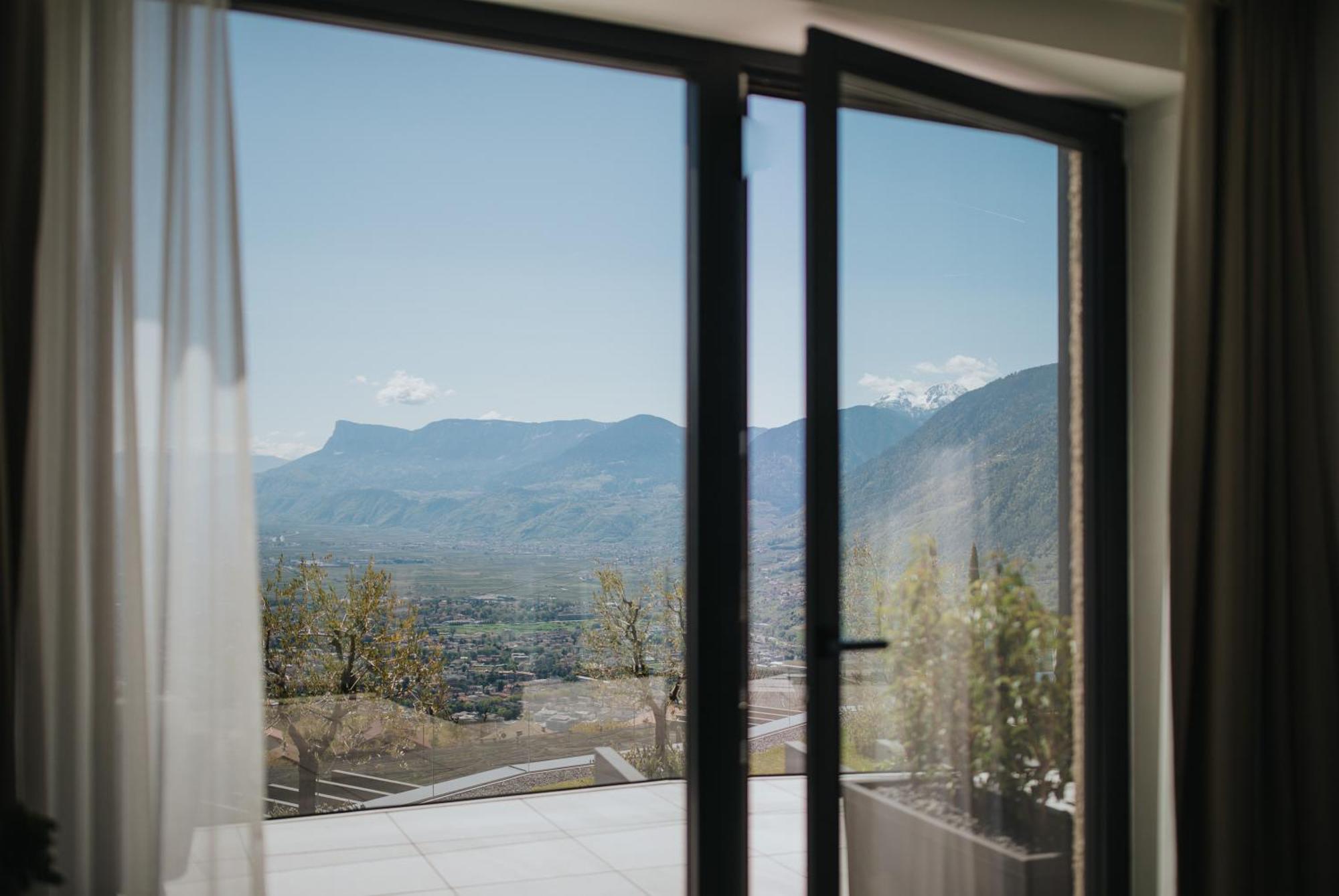 مبيت وإفطار تيرولو La Vista Panoramic Hideaway (Adults Only) الغرفة الصورة