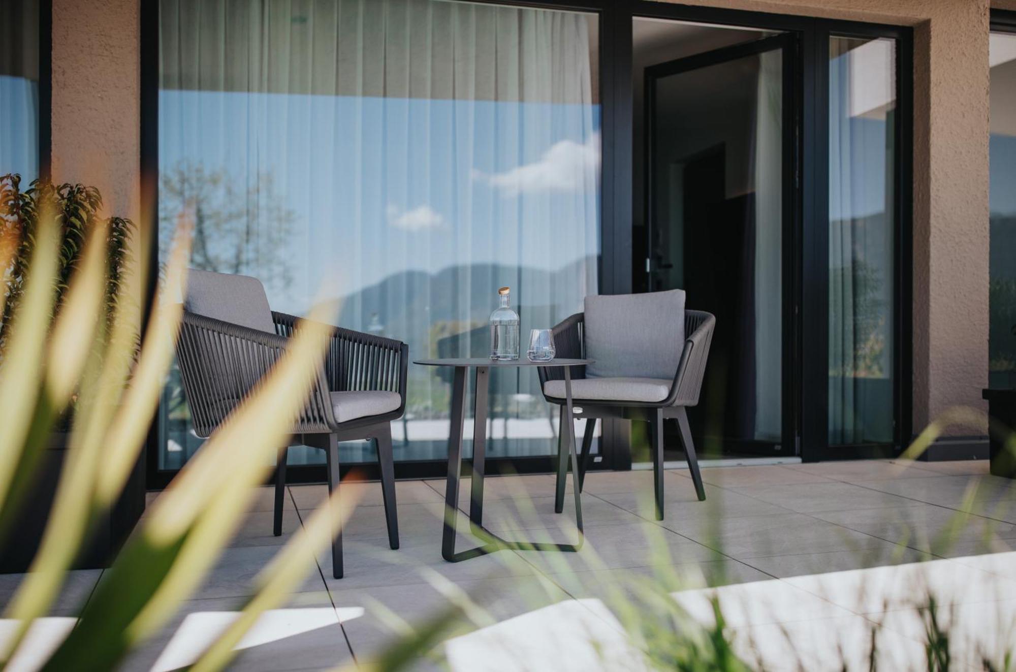 مبيت وإفطار تيرولو La Vista Panoramic Hideaway (Adults Only) المظهر الخارجي الصورة